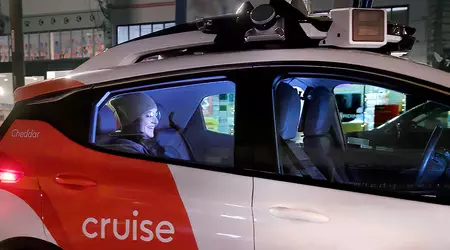 Cruise tilbakekaller 950 ubemannede kjøretøy etter at et av dem dro med seg en fotgjenger på veien.