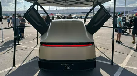 Tesla demonstrerer ubemannet Robotaxi i dagslys for første gang (video)