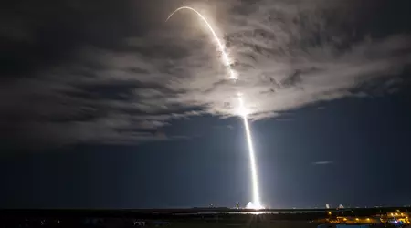 SpaceX har satt ny rekord i gjenbruk av Falcon 9-rakettens første trinn - selskapet har skutt opp samme rakett 17 ganger.