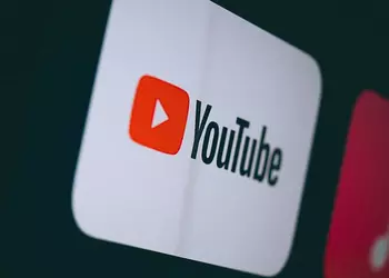 Den første videoen på YouTube er ...
