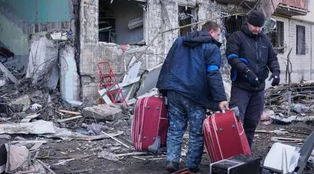 Apples Tim Cook evakuerer bestemoren til en ansatt fra Kharkiv under bombardementet