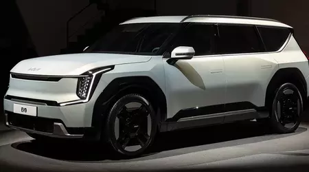 Vindusviskerne på Kia EV9 er under etterforskning i USA på grunn av problemer med vindusviskerne - de nekter å fungere selv i lett isete forhold