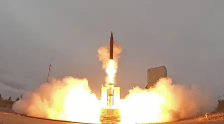 Israel brukte det kostbare rakettforsvarssystemet Arrow til å avskjære en ballistisk rakett over Rødehavet.