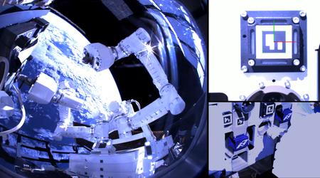 Gitai: Robot i rommet installerer panel utenfor ISS, Den internasjonale romstasjonen