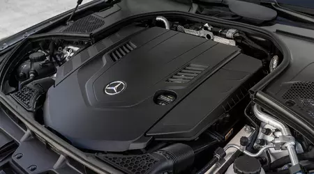 Mercedes sier ikke farvel til forbrenningsmotoren: de kraftige V8- og V12-motorene forblir i drift