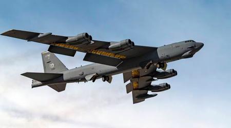 Pratt & Whitney får opptil 870 millioner dollar for å vedlikeholde motorene til B-52 Stratofortress atombombefly - det amerikanske flyvåpenet investerer i å opprettholde beredskapen