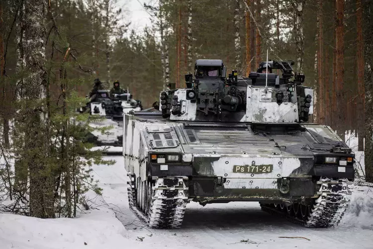 Litauen skal masseprodusere svenske CV90 infanterikampvogner