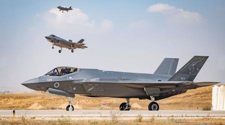 Femte generasjons F-35 Lightning II-kampfly har for første gang avverget et kryssermissil.