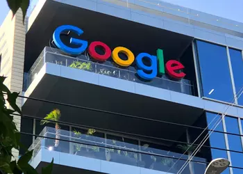 Google anker til retten for å ...