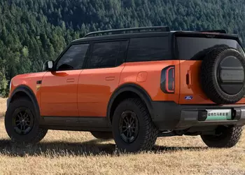 Den ikoniske amerikanske Ford Bronco SUV ...