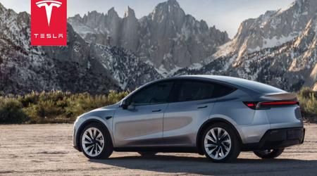 Tesla har levert den første nye førerløse Model Y rett til kundens dørstokk