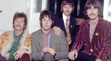 The Beatles nomineres til en Grammy for sangen "Now and Then", laget av Paul McCartney med hjelp av AI basert på Lennons demo fra 1978
