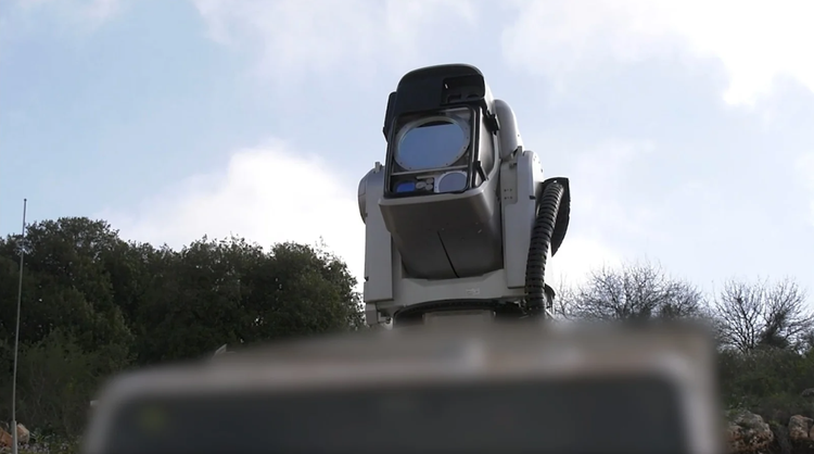 Israel bruker laser luftforsvarssystem i kamp ...