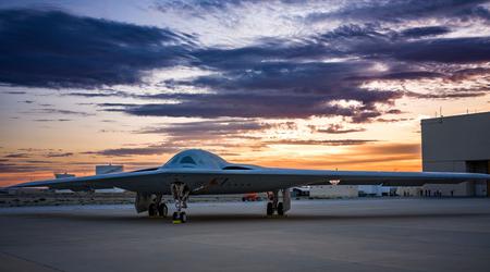 Neste generasjons atombombefly av typen B-21 Raider har påbegynt takseprøver i forkant av jomfruturen.