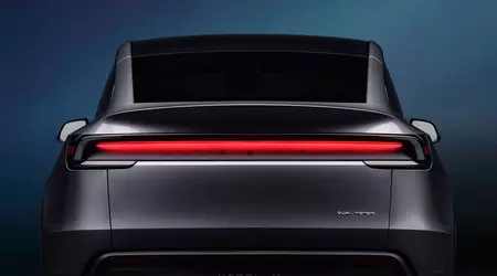 Tesla lover billigere elbiler i første halvdel av 2025