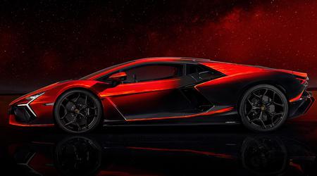 Verdens eneste Lamborghini Revuelto med håndmalte flammer på karosseriet har reist til Kina