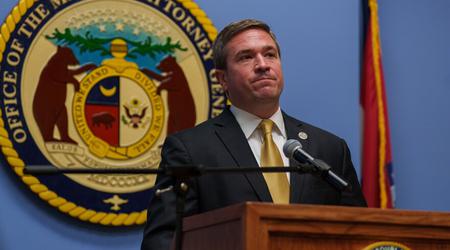 Missouri-myndigheter starter etterforskning mot AI-selskaper for påstått skjevhet mot Trump