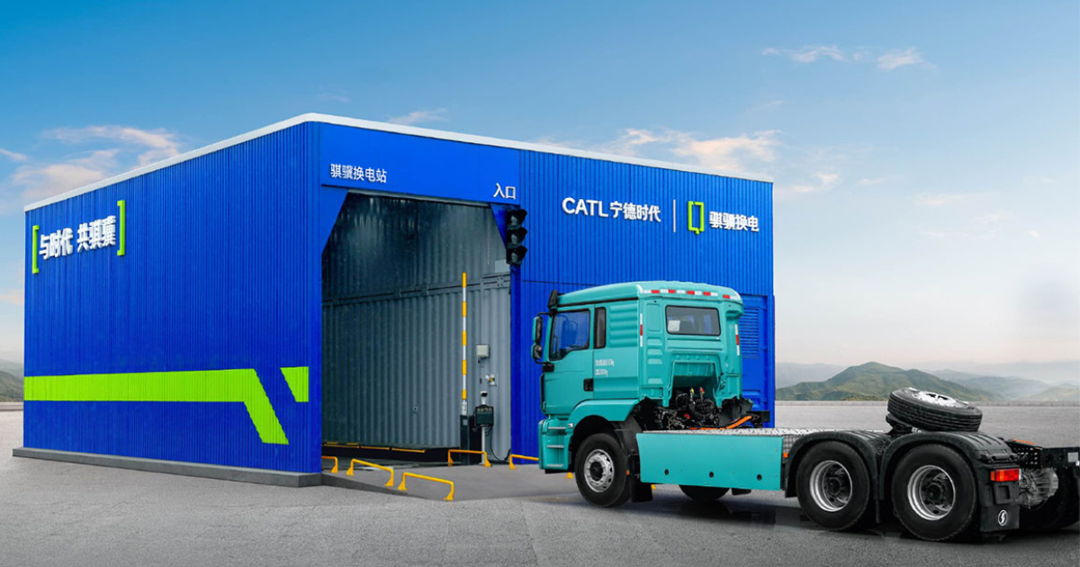 Lading på minutter: Innovative stasjoner for massive elektriske lastebiler Revolusjon på motorveien: Hurtige batteribyttestasjoner for elektriske lastebiler
