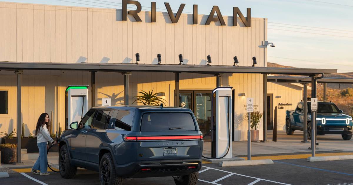 Elektro-evolusjon fra hverandre: Rivian R1S og R1T i aksjon Rivian R1S og R1T: Fremtidens elbilreiser