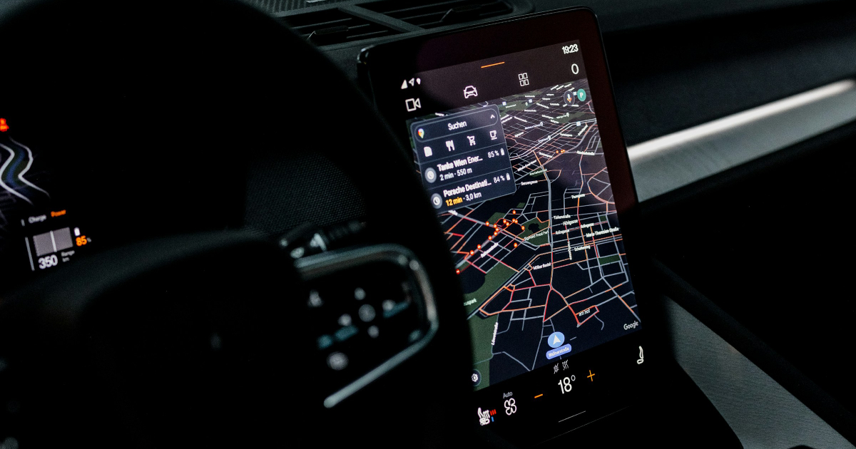 Teknologi og stil: Hvordan Google Maps kompletterte interiøret i Polestar 2 Polestar 2: Interiør uten sidestykke med Google Maps-integrasjon