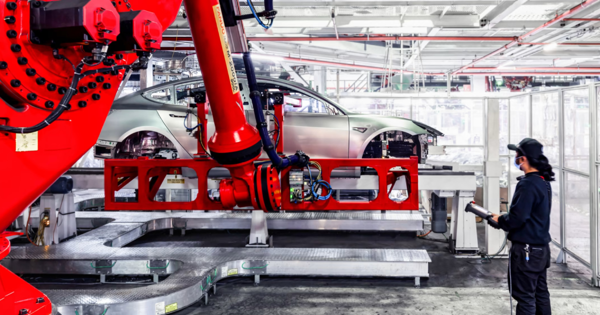 Innovasjon i aksjon: Prosess teknologi ved Teslas produksjonsanlegg Tesla: Hva kan forventes fra den nye bilproduksjonssyklusen?