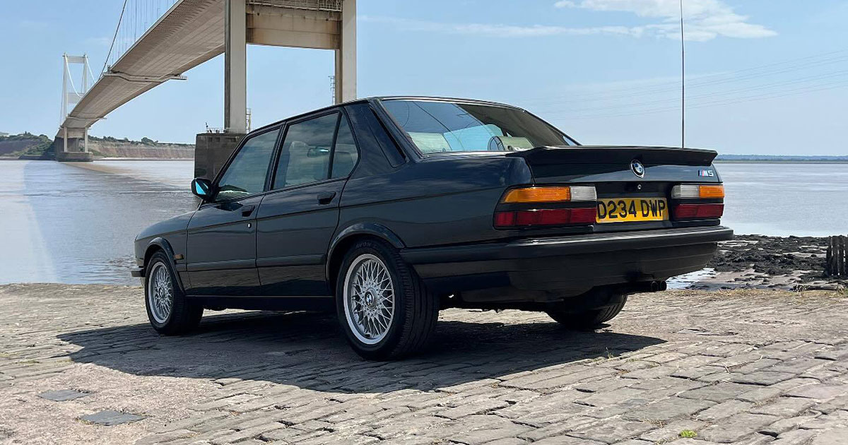 Legend på hjul: Historien om BMW M5 (E28) og Chris Harris Bak scenene med Chris Harris: Elsker BMW M5 (E28)