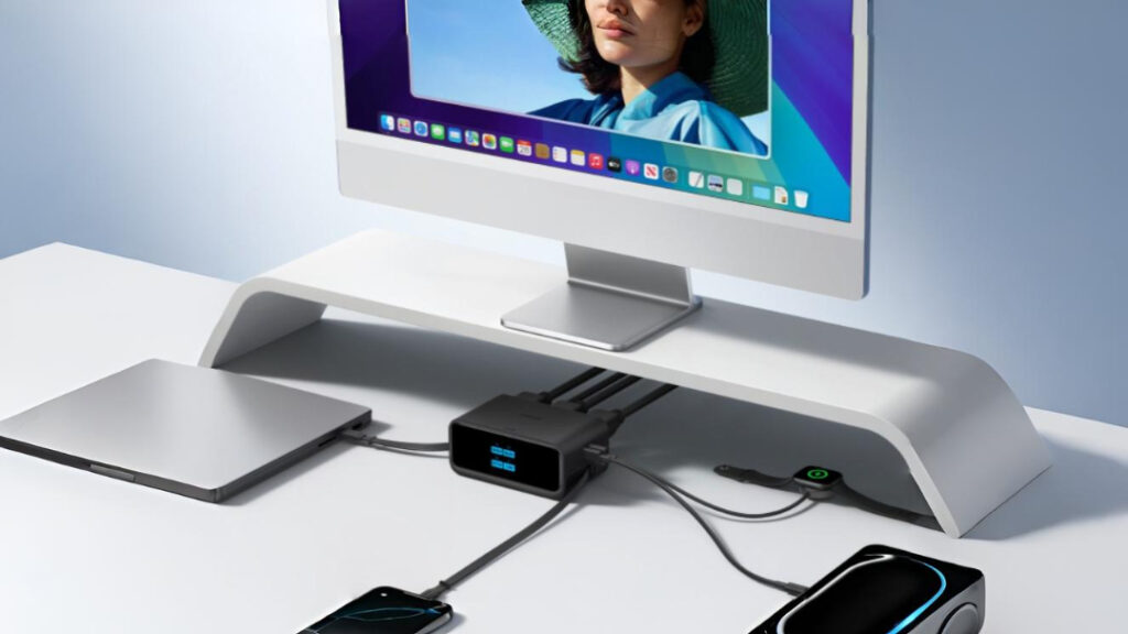 Anker: Innovativ 7-i-1 kompakt ladestasjon med retraktable kabler