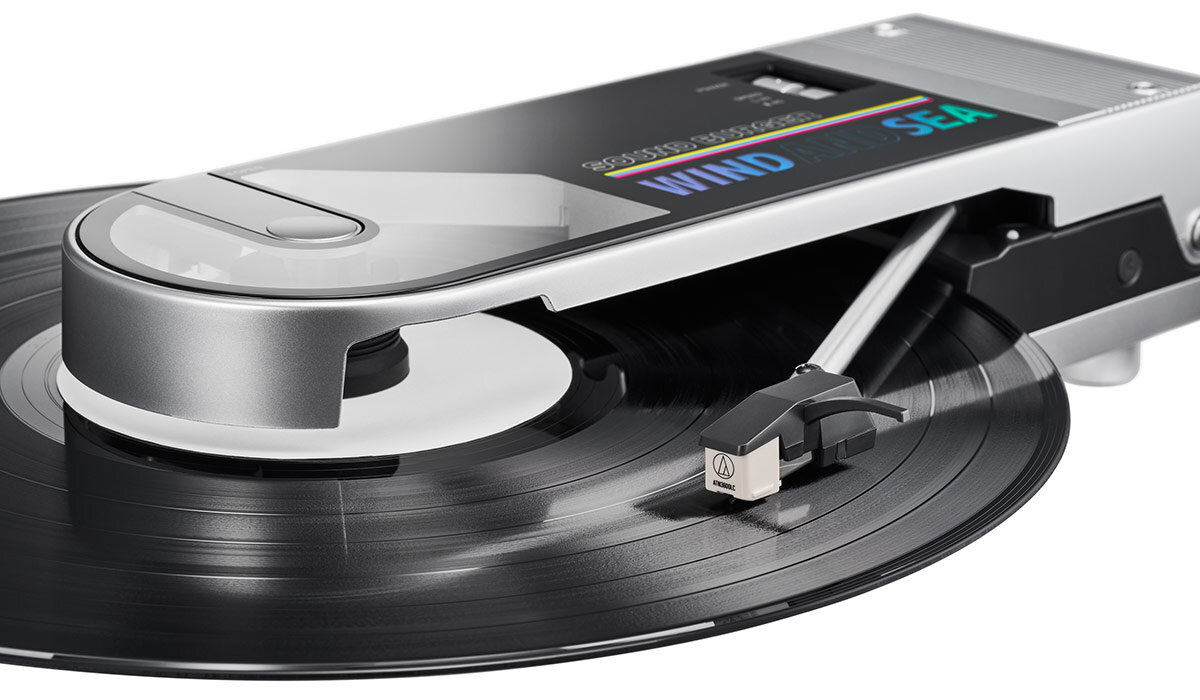 Retro gjenoppstår med Sound Burger: et samarbeid mellom Audio-Technica og Wind and Sea Nostalgi i stil med 80-tallet: Audio-Technica og Wind and Sea presenterer en ny Sound Burger vinylspiller