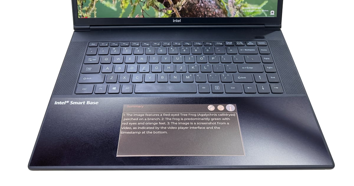 Utvikling av interaksjon: hvordan E Ink endrer den bærbare datamaskinens berøringsplate Prototyp-laptop: når berøringsplaten blir smart med E Ink