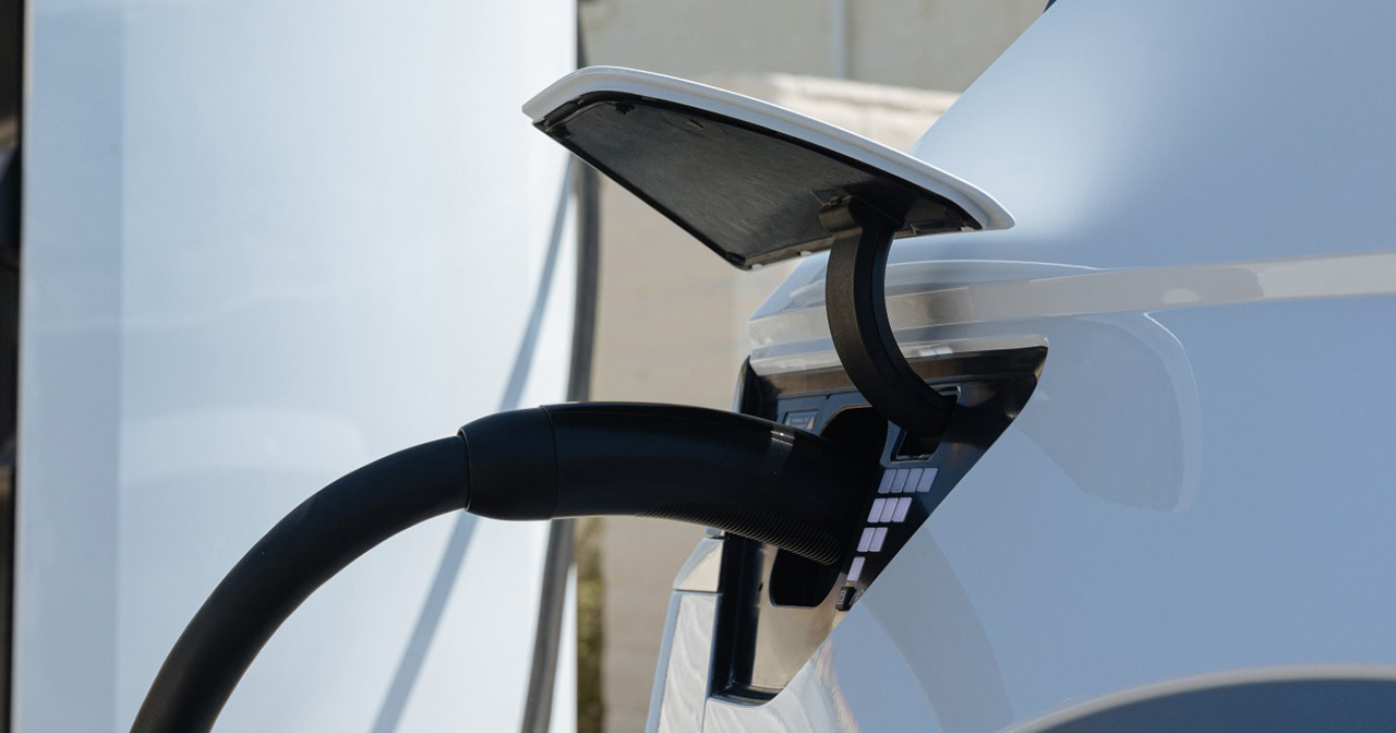 Lad opp på en ny måte: Hyundai Ioniq 5 og NACS Hyundai Ioniq 5 er nå kompatibel med NACS-lading