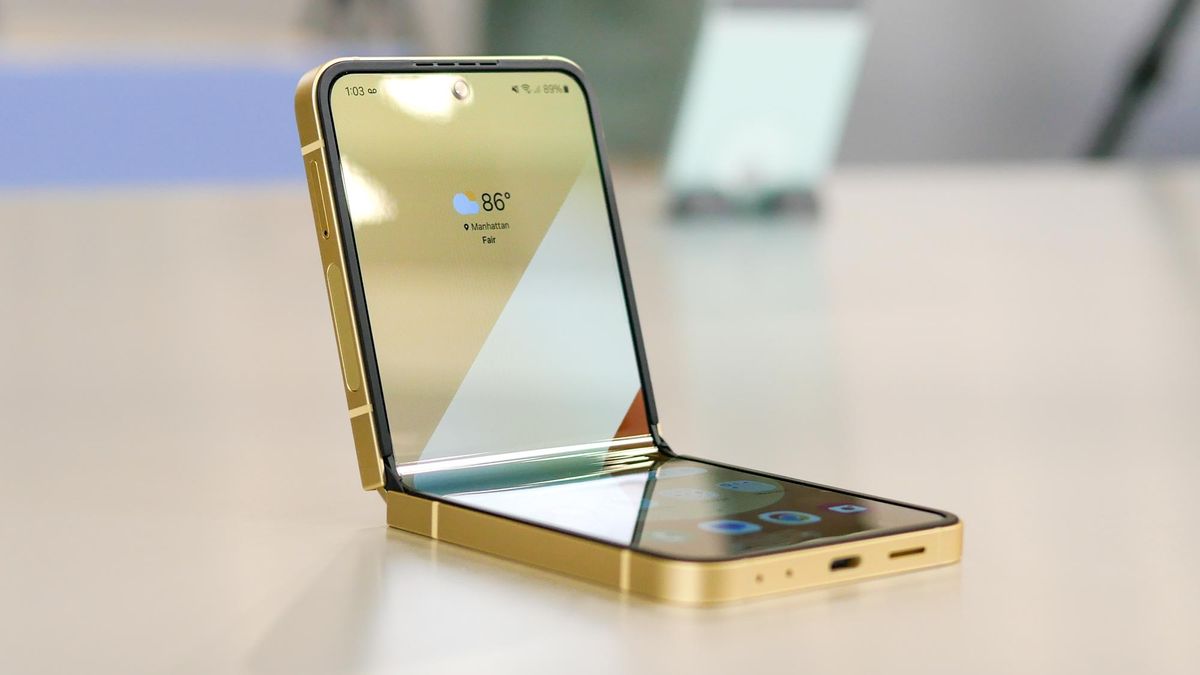 Samsung foldbare skjermer får støtte med nye reparasjonssentre i Korea Samsung utvider nettverket av service sentre for eiere av foldbare smarttelefoner i Korea