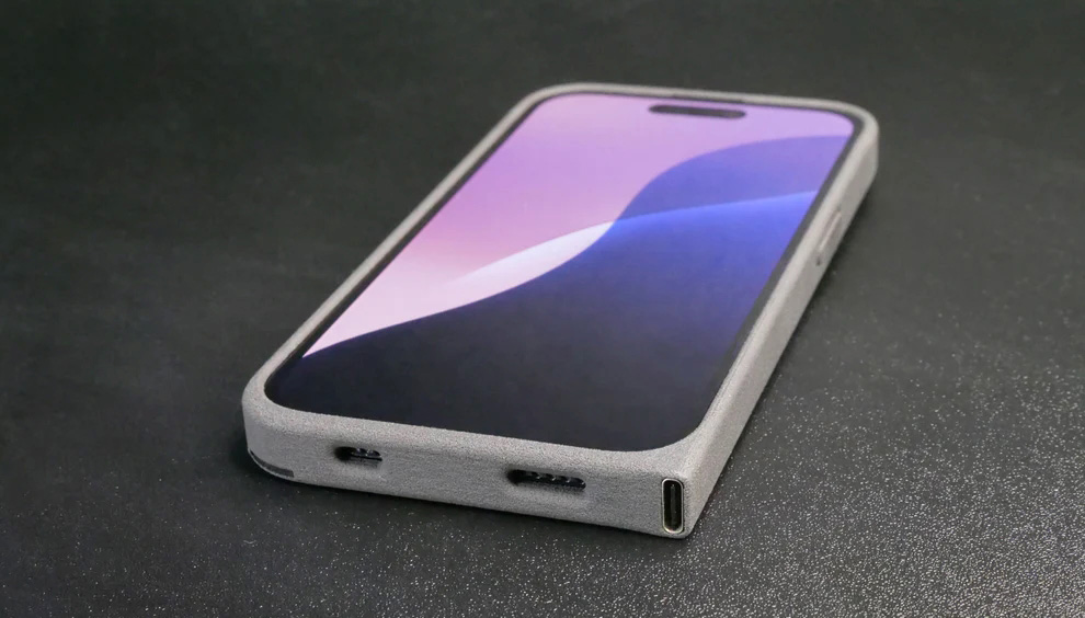 Tilbehørsgjennombrudd: hybriddeksel med USB-C og Lightning for iPhone iPhone-deksel: en ny hybrid med USB-C og Lightning
