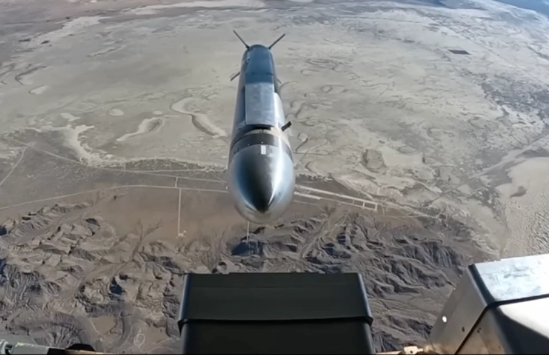 Rakettrevolusjon: Black Arrows epokegjørende oppskytning med AC-130 Black Arrow: en historisk rakettoppskytning fra en AC-130