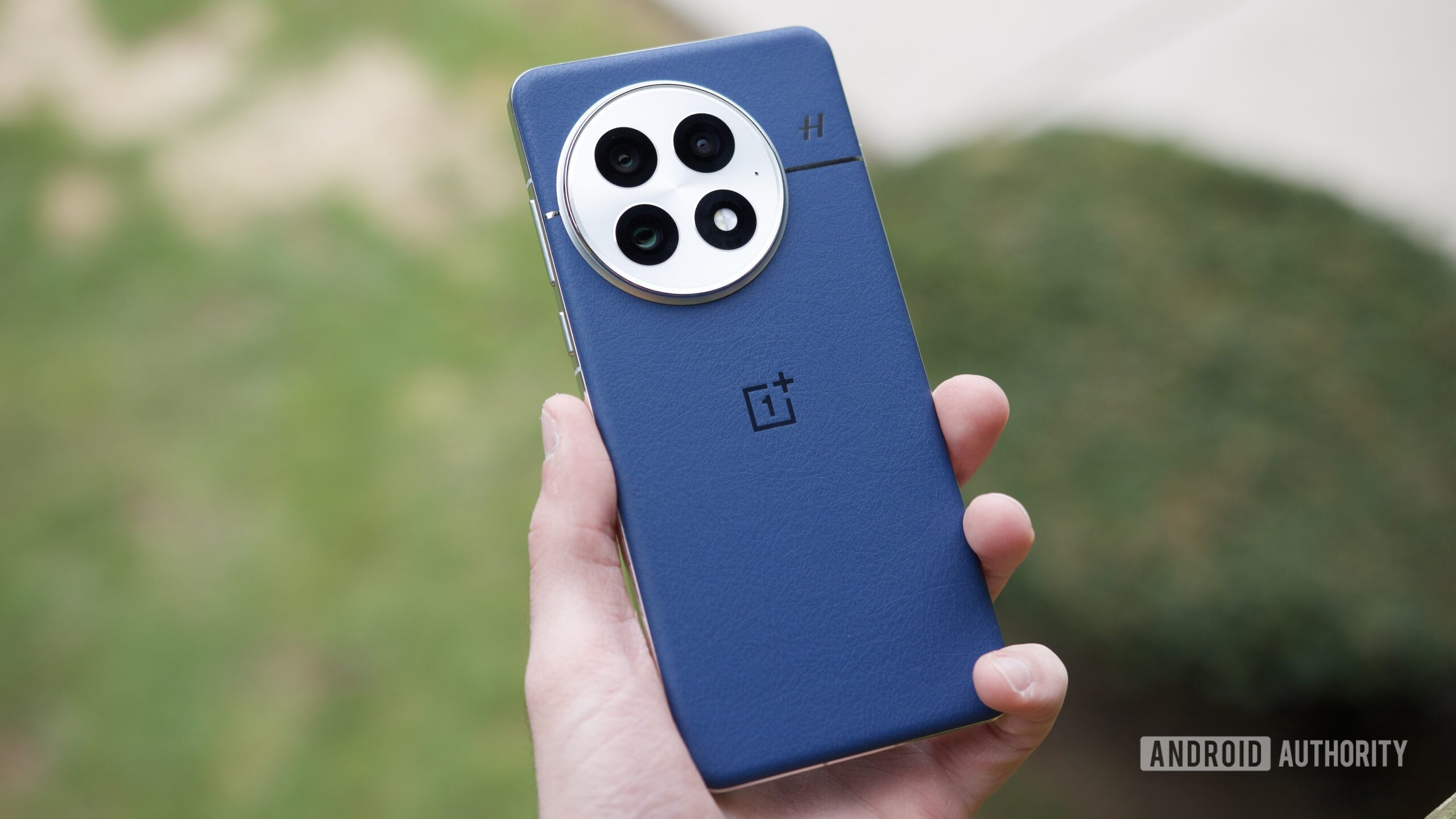 Revolusjon eller utvikling? Detaljert gjennomgang av OnePlus 13 En ny utfordring for flagskip: førsteinntrykk av OnePlus 13