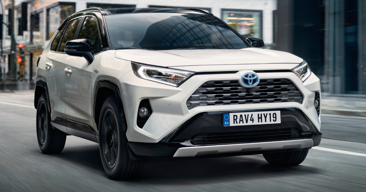 Toyota RAV4 femte generasjon: Hvordan den europeiske varianten skiller seg ut Toyota RAV4 5. generasjon testkjøring: Europaversjon i fokus