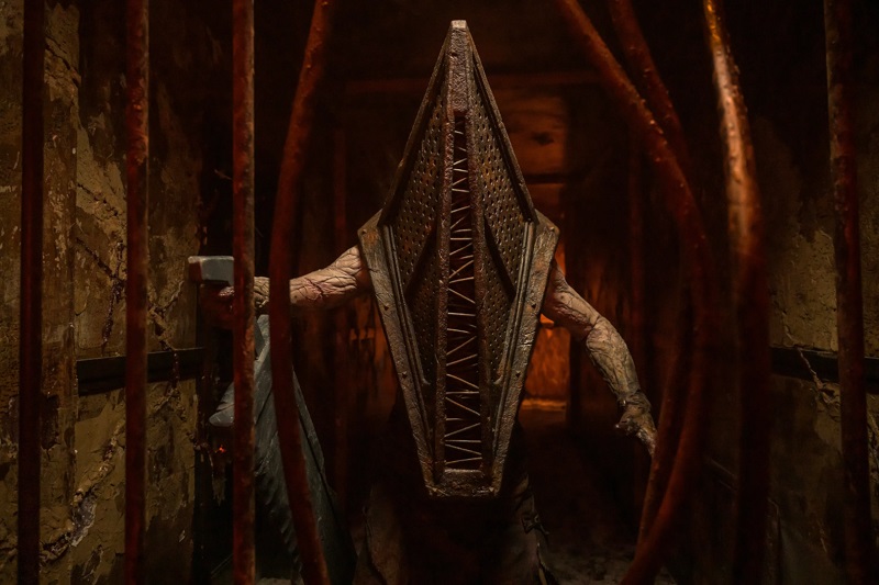 Alle kjenner ham: det første bildet av filmen Return to Silent Hill har blitt sluppet, og viser det ikoniske monsteret-2 Alle kjenner ham: det første bildet av filmen Return to Silent Hill har blitt sluppet, og viser det ikoniske monsteret-2