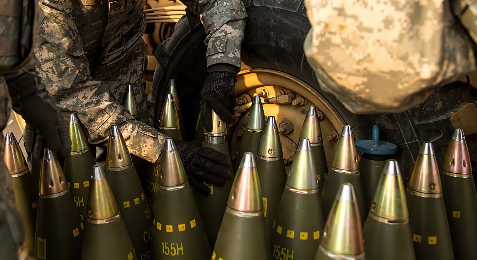 155 mm artilleriammunisjon. Illustrasjon: Den amerikanske hæren