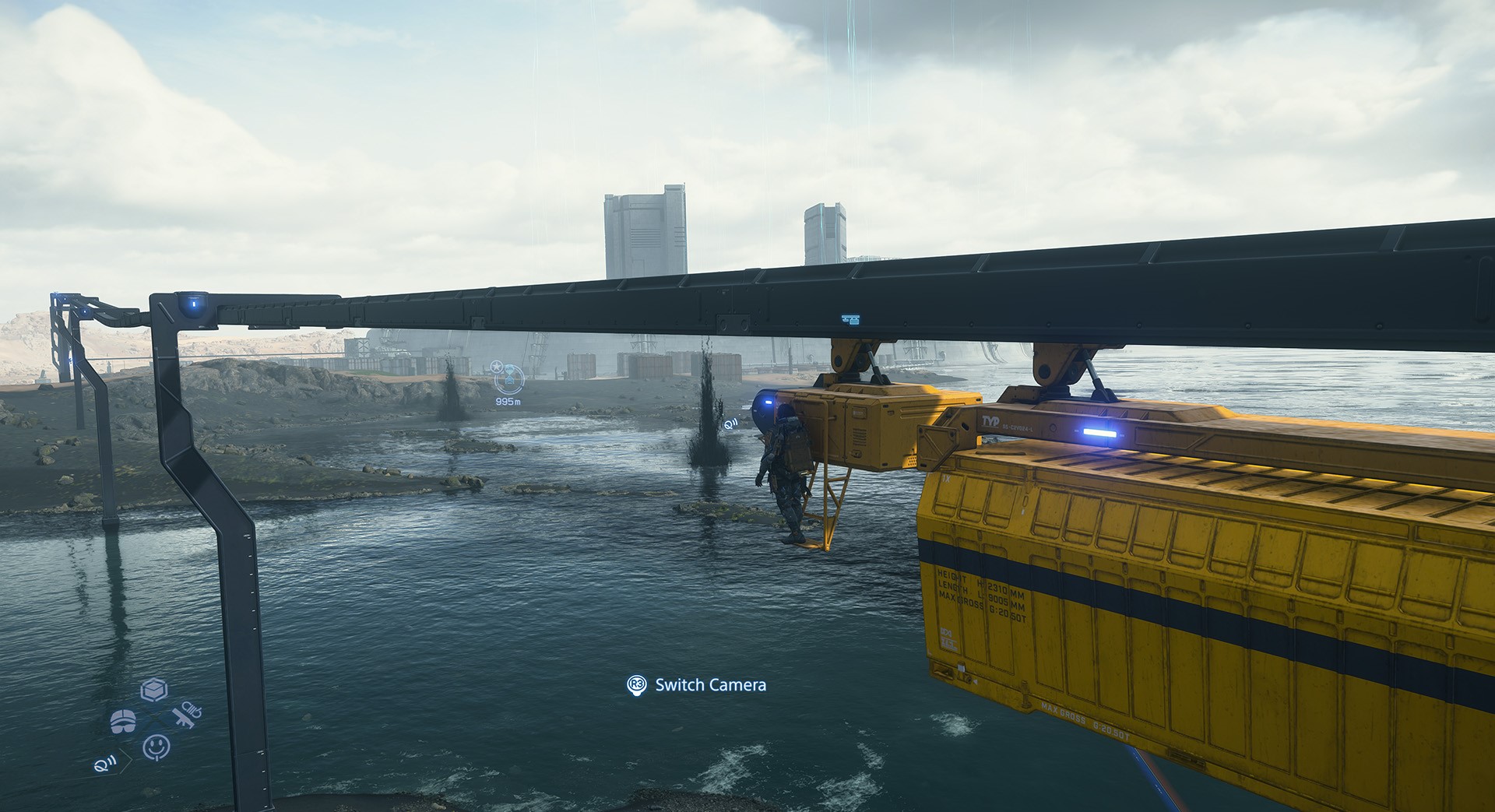 Scene med en monorail i Death Stranding 2