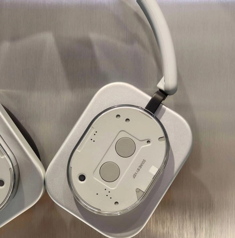 Nothing Headphone (1) med gjennomsiktige elementer Nothing Headphone (1) med gjennomsiktige elementer
