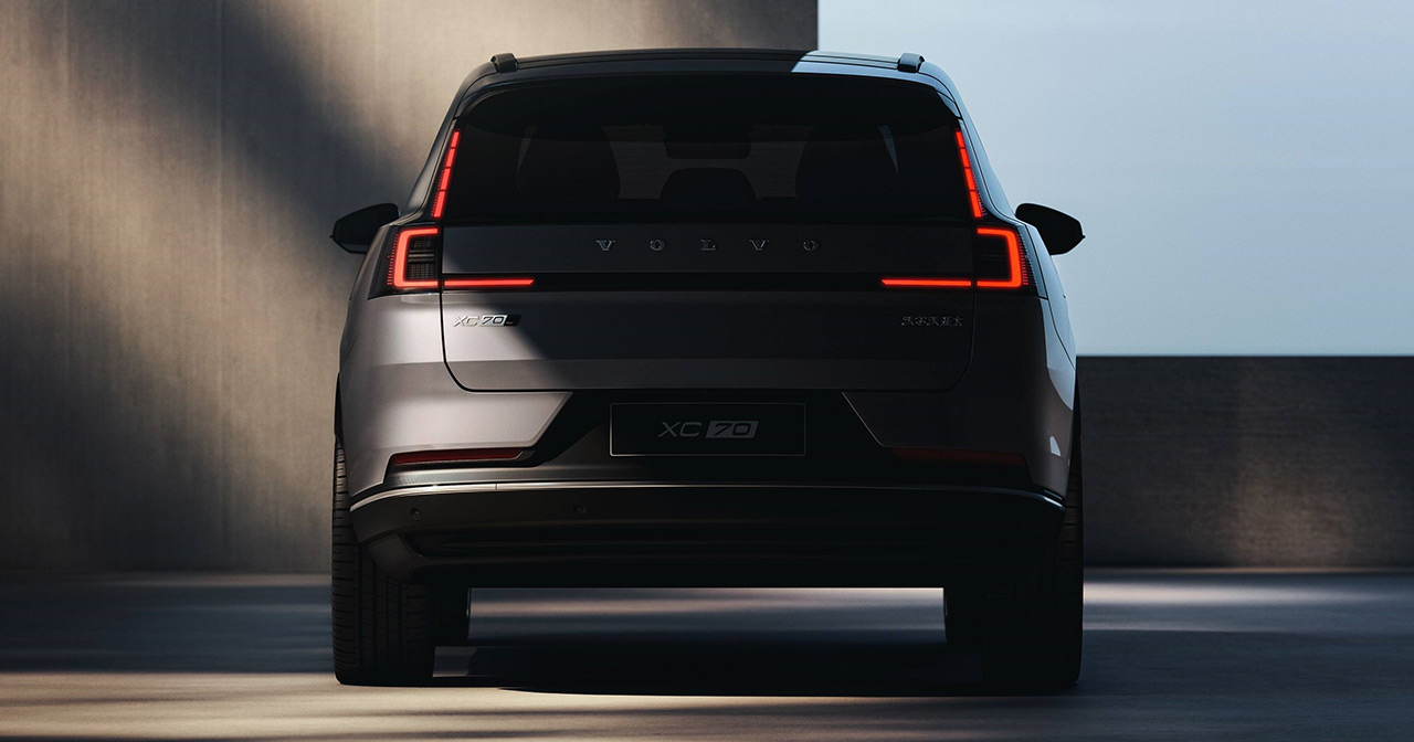 Den nye Volvo XC70, sett fra siden Den nye Volvo XC70, sett fra siden