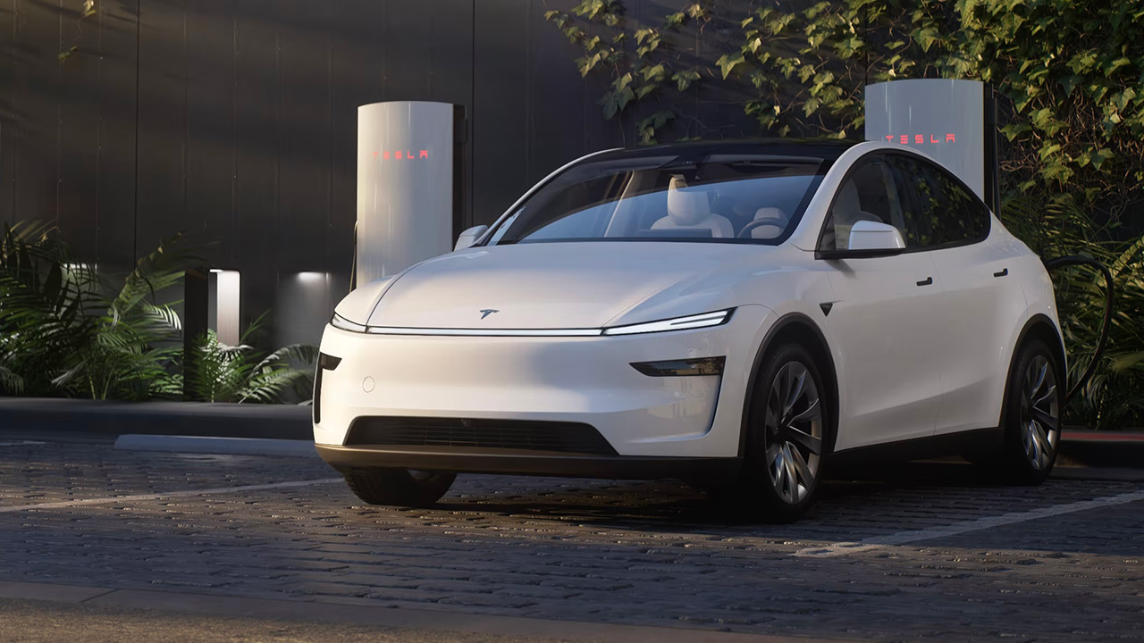 Den oppdaterte Tesla Model Y - sett forfra Den oppdaterte Tesla Model Y - sett forfra