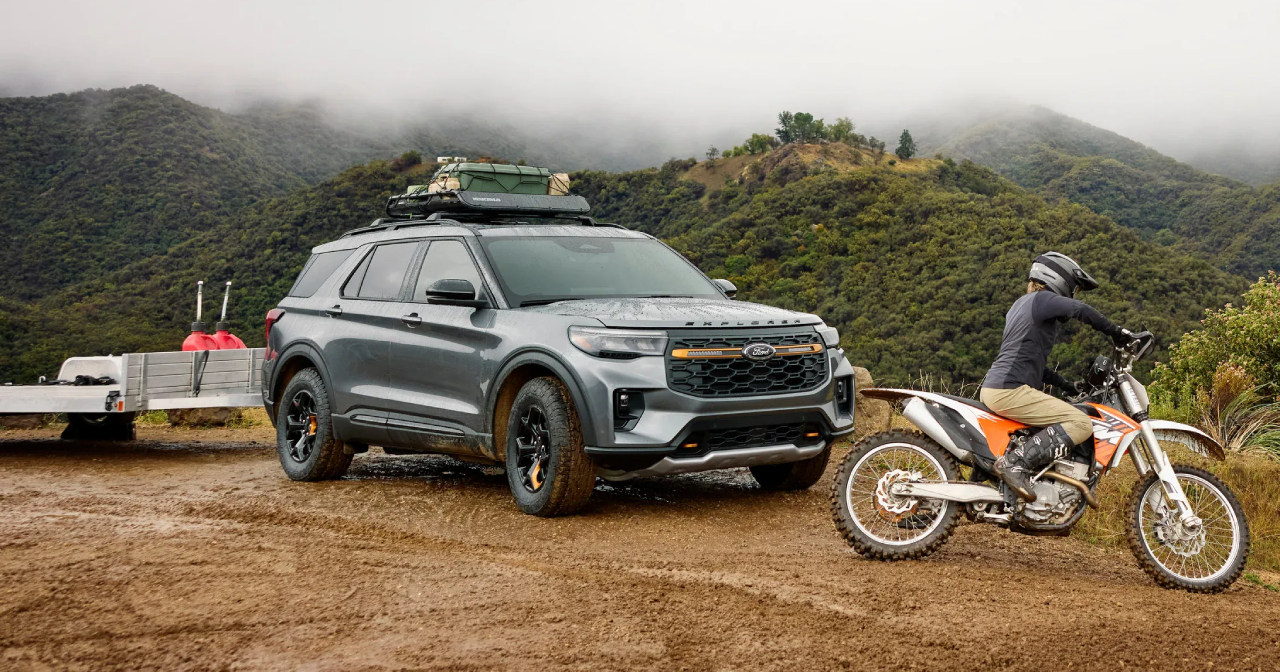 Ford Explorer Tremor terreng Ford Explorer Tremor terreng