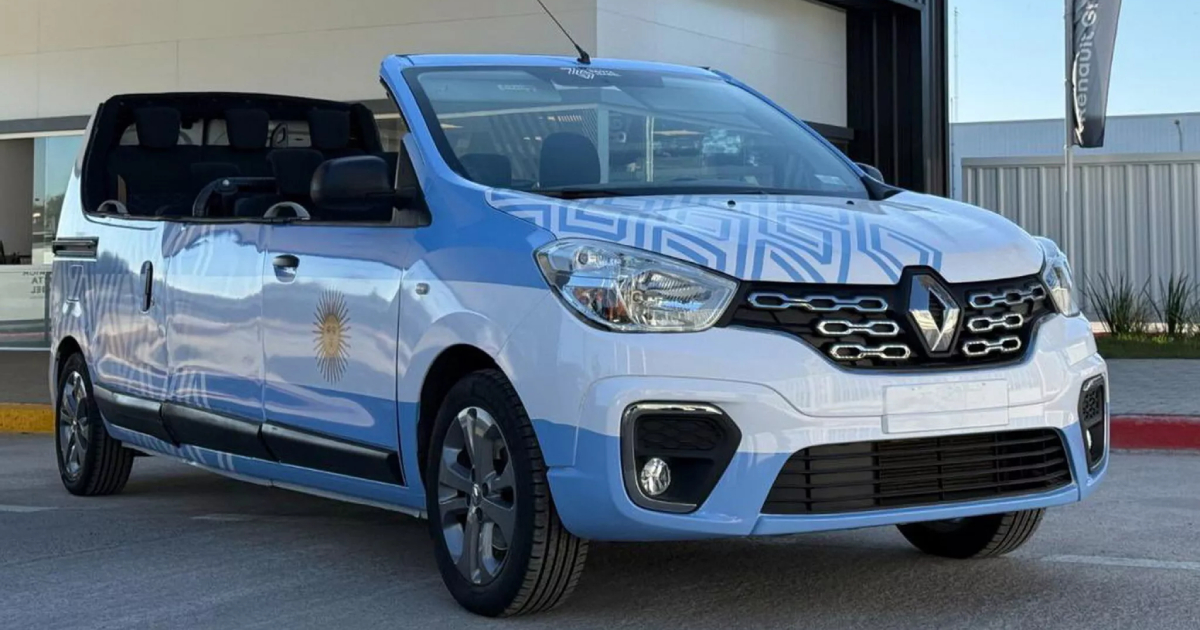 Renault kabrioletkjøretøy med fire seterader Renault kabrioletkjøretøy med fire seterader