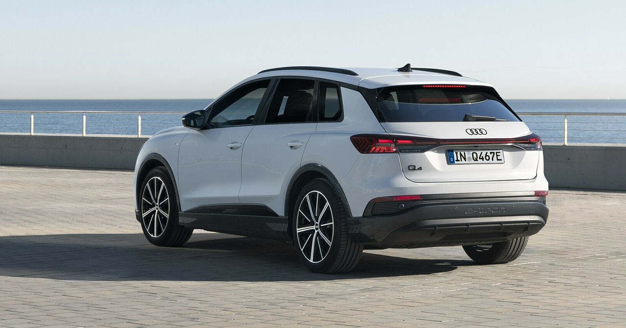 Audi Q4 40 e-tron i bevegelse Audi Q4 40 e-tron i bevegelse