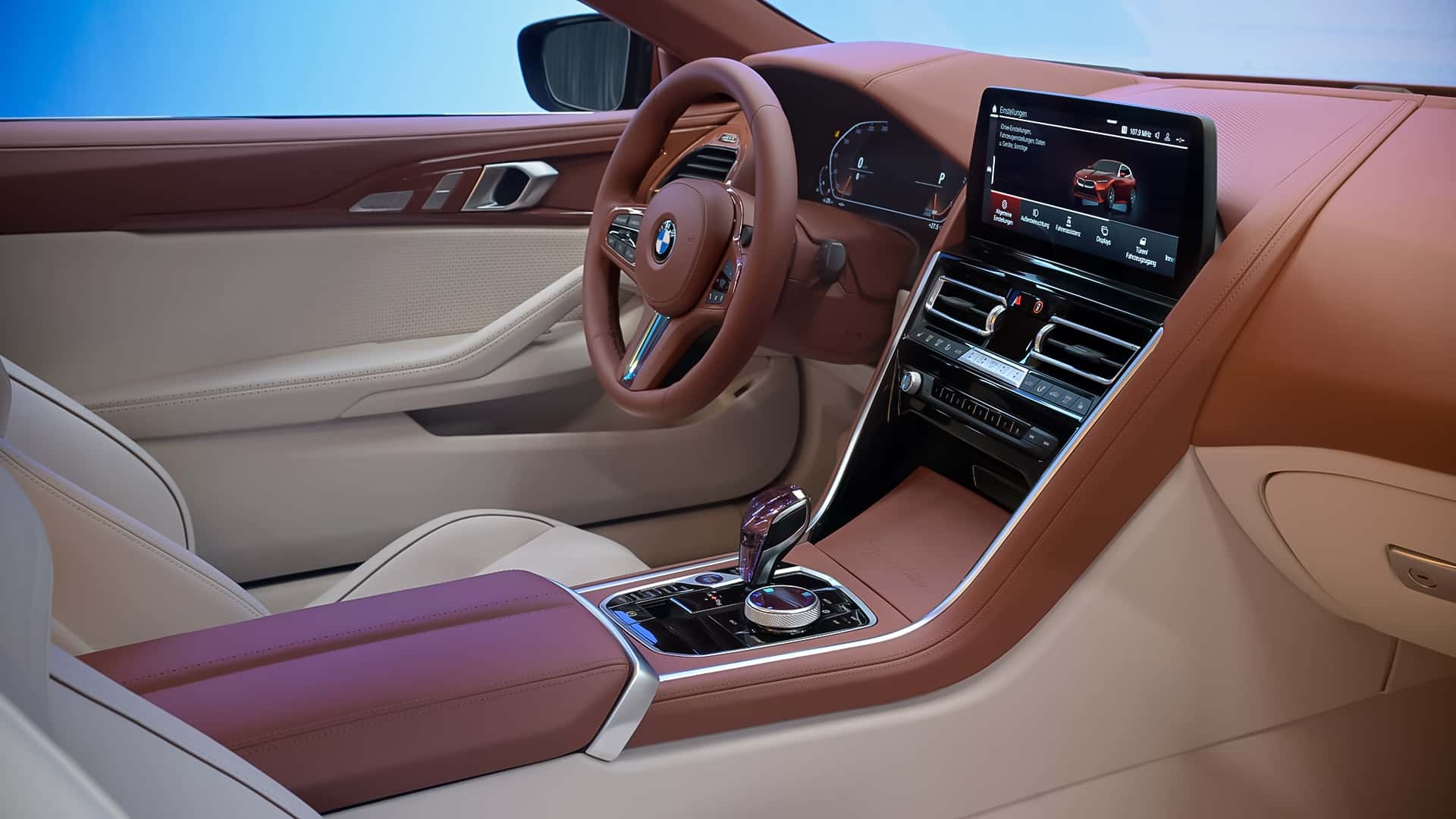 Interiør av BMW Speedtop med lysfunksjoner Interiør av BMW Speedtop med lysfunksjoner