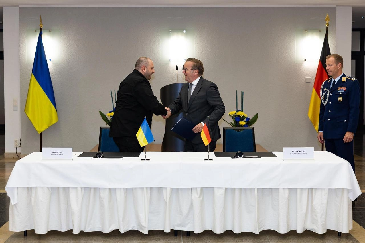 Rustam Umerov og Boris Pistorius. Illustrasjon: Forsvarsdepartementet i Ukraina