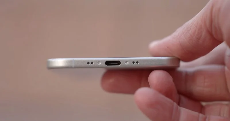 Kontaktene på iPhone 17 Air. Illustrasjon: AppleTrack