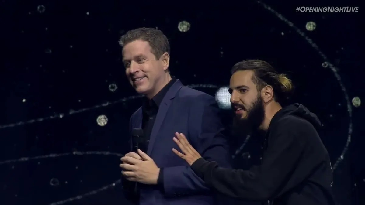 "Bill Clinton vil spille Grand Theft Auto VI!" - på spillshowet Opening Night Live, krevde en uidentifisert mann at Rockstar Games skulle gi ut spillet umiddelbart. Og hvor tar han feil? "Bill Clinton vil spille Grand Theft Auto VI!" - på spillshowet Opening Night Live, krevde en uidentifisert mann at Rockstar Games skulle gi ut spillet umiddelbart. Og hvor tar han feil?