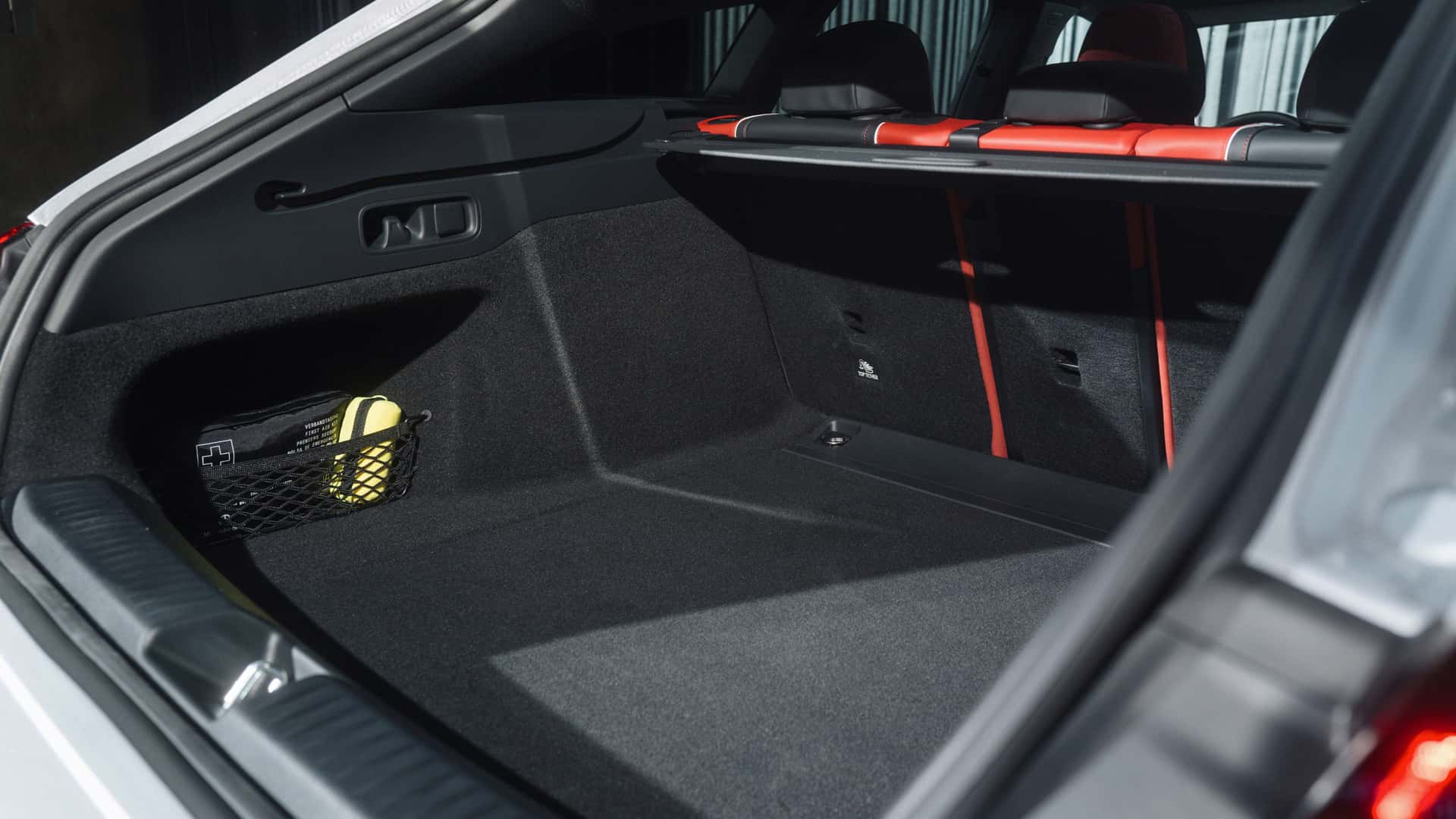 Mercedes-Benz CLA Shooting Brake 2025 frontpanel Mercedes-Benz CLA Shooting Brake 2025 frontpanel