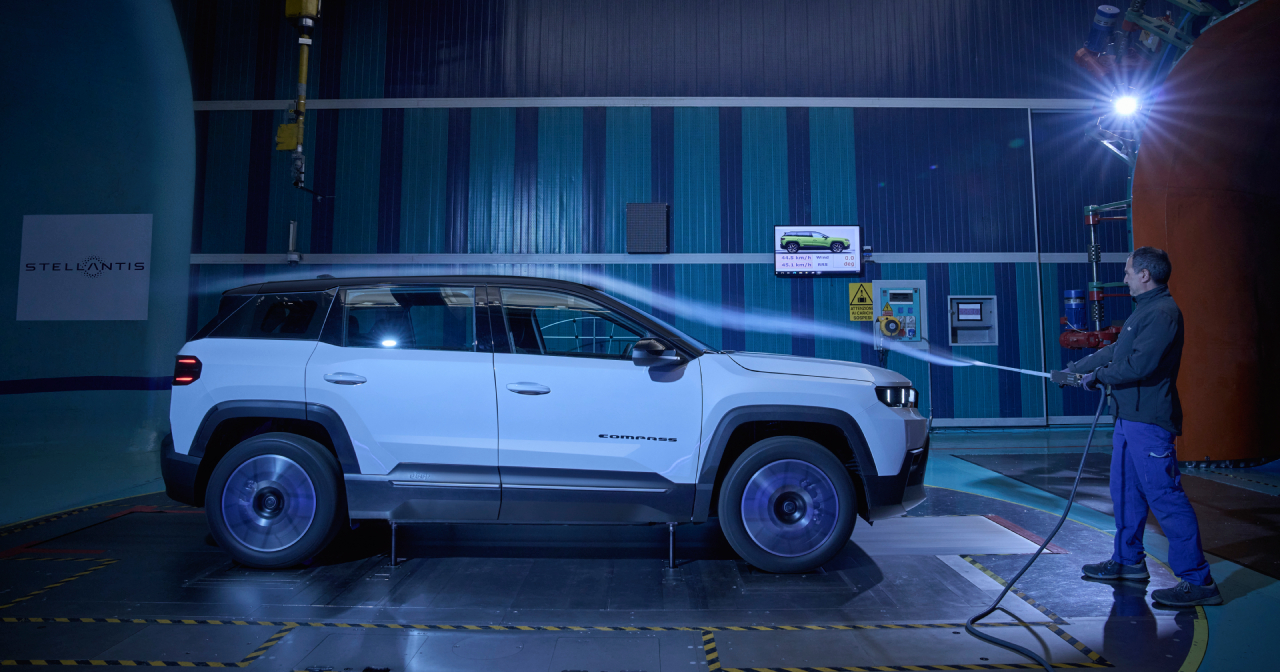 Den nye Jeep Compass i en vindtunnel.